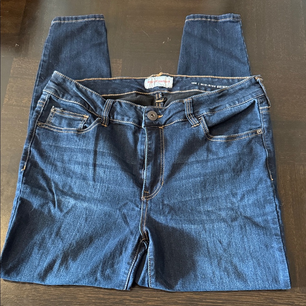 Women's Dark Blue Skinny Jeans - Mid-Rise Stretch